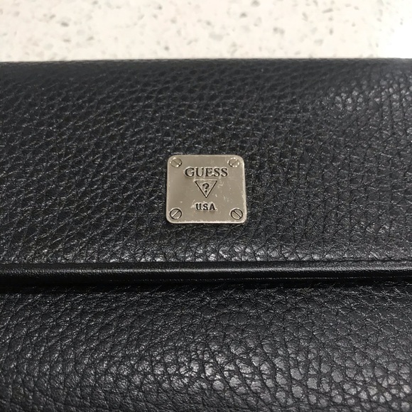 Guess Snap Closure Wallet - Picture 9 of 10